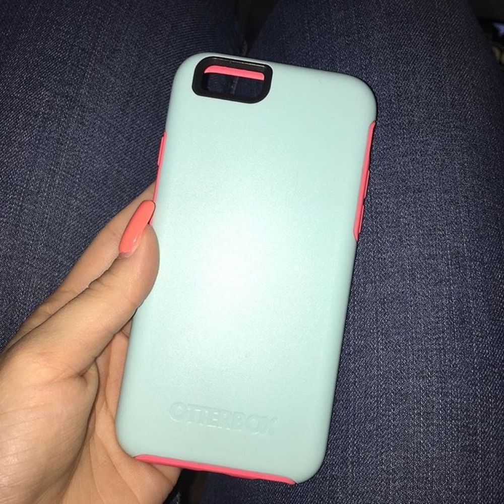 iPhone 6s Otterbox Case